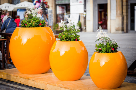 Duża donica okrągła Manacor 45 cm z wkładem, pomarańczowa