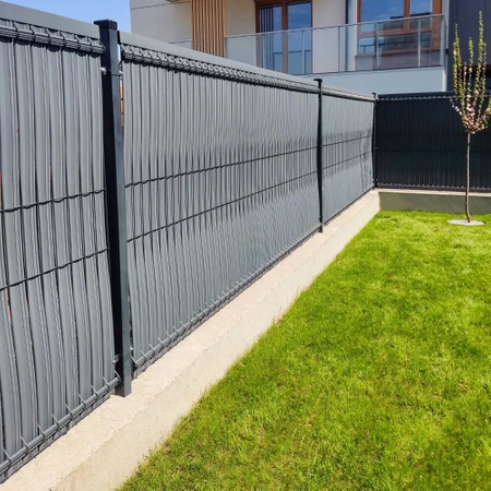 Osłona ogrodzeniowa z regulowanych listw, wys.173 cm 39 szt. beżowa, do ogrodzeń panelowych szerokich