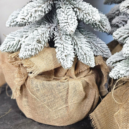 Choinka sztuczna Slim ośnieżona w doniczce 140 cm