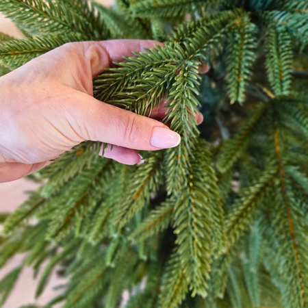 Choinka sztuczna ze stelażem Świerk Imperial 220 cm LIMITOWANA PE+PVC