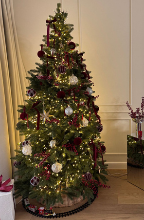 Choinka sztuczna ze stelażem Świerk Norweski 180 cm 100% PE