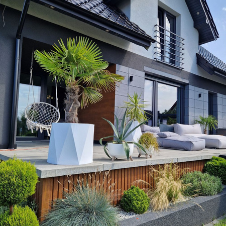 Geometryczna duża donica Ceres 70 cm, biała