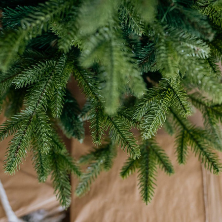 Choinka sztuczna ze stelażem Świerk Aspen 180 cm PE+PVC