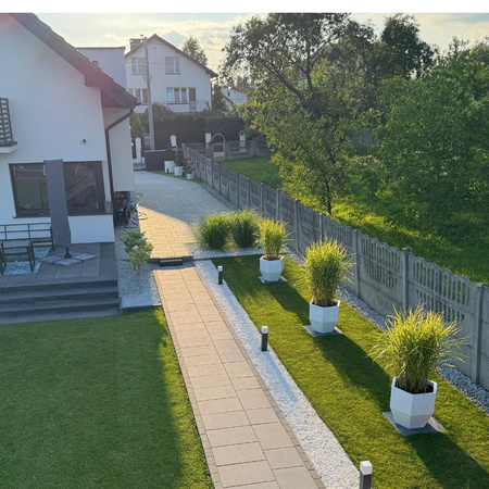 Duża donica ogrodowa Kalas 53 cm z półką, zielona