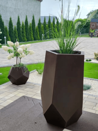 Wysoka donica Bari 71 cm z półką, corten outlet