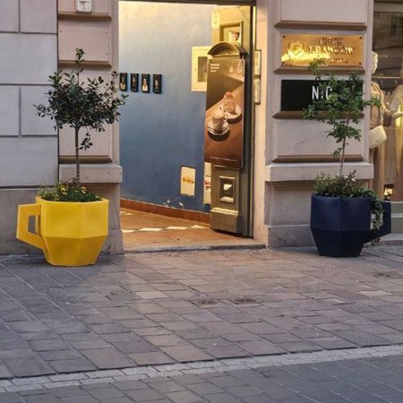 Duża donica do restauracji i kawiarni Kubek 53 cm, antracyt