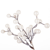 Ozdoba świąteczna biała Gałązka z perełkami 27x18 cm
